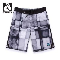 DUNKELVOLK潮牌男装 潮男蓝色不规则图案渐变色速干沙滩裤 透气弹力休闲冲浪短裤