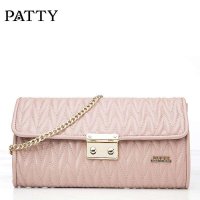芭迪2014新款 休闲简约牛皮斜跨小包 时尚菱纹锁扣手拿包女
