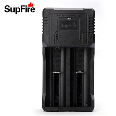 神火supfire 智能USB多功能充电器18650/26650锂电池适用3.7V/4.2V双槽充电  led手电筒充电