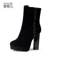 香阁儿 2014秋季新款 奢华金属装饰粗跟防水台真皮中筒女靴子