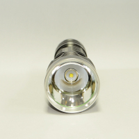 SupFire神火F11强光手电筒CREE XML2 U2 10瓦LED 兼容18650或者26650电池