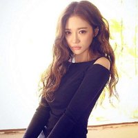 X.Yfuns 韩版上新 性感露肩修身 T恤