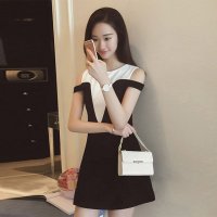 X.Yfuns黑白撞色露肩连衣裙