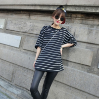 X.Yfuns黑白条纹中袖宽松T恤