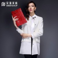 贝瑞英格2015秋冬新品白浮雕大码女装印花女式风衣中长款外套秋冬