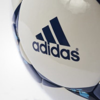 阿迪达斯足球PU皮5号训练用球欧冠足球adidas正品 珍藏版足球 包邮 AZ5203 AZ-5204