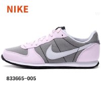 NIKE耐克2016夏女低帮复古透气运动轻便休闲板鞋 833665-005-050-TM