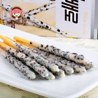 糖糖屋 韩国进口零食品 LOTTE乐天白巧克力棒 扁桃仁饼干棒 32g