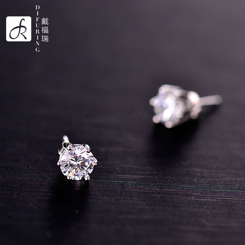 戴福瑞S925银耳钉女气质银饰品经典韩版小耳饰送女友情人生日礼物