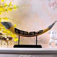 新古典家居装饰品客厅开业礼品办公室摆设牛角摆件砂岩树脂工艺品