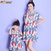 草莓南瓜亲子装2016新款母女装春装连衣裙韩版夏装短袖碎花裙