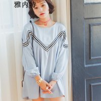 雅内特春季新款百搭海军风甜美V领织带宽松连衣裙女