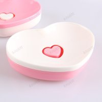日本进口 肥皂盒 香皂盒 可沥水肥皂盒 爱心香皂盘 肥皂盒 / 大白心红底