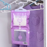 日本 干燥剂防潮剂衣橱除湿剂衣柜可挂式除湿袋防霉吸湿盒