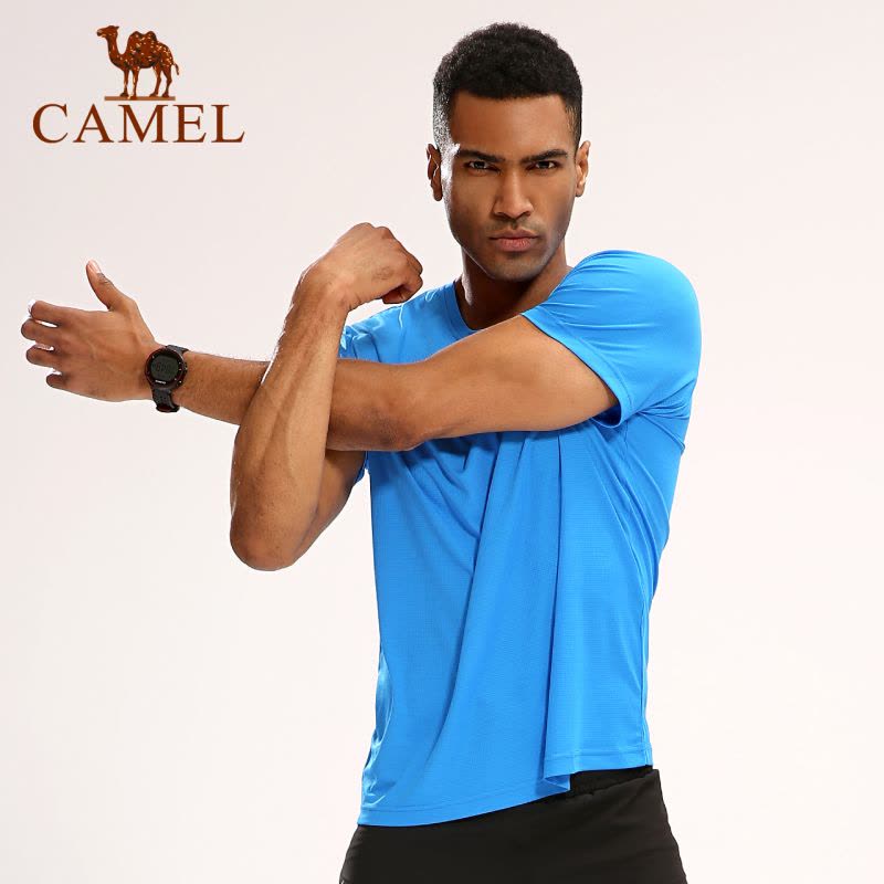 CAMEL骆驼户外 夏季新款情侣休闲圆领健身运动速干短袖T恤 A7S2U7211，彩蓝，男款 L图片