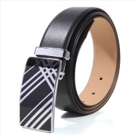 帛利优鲨雅黑系列锌合金带扣皮质板扣平纹男士腰带 89001