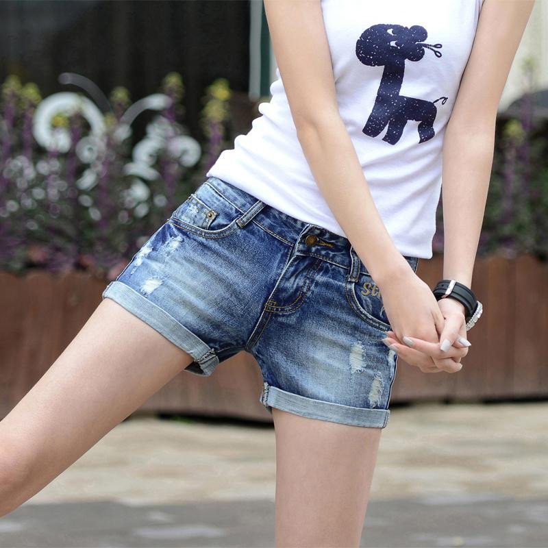 春夏款时尚破洞大码牛仔短裤女宽松牛仔裤女士休闲翻边热裤女士三分裤