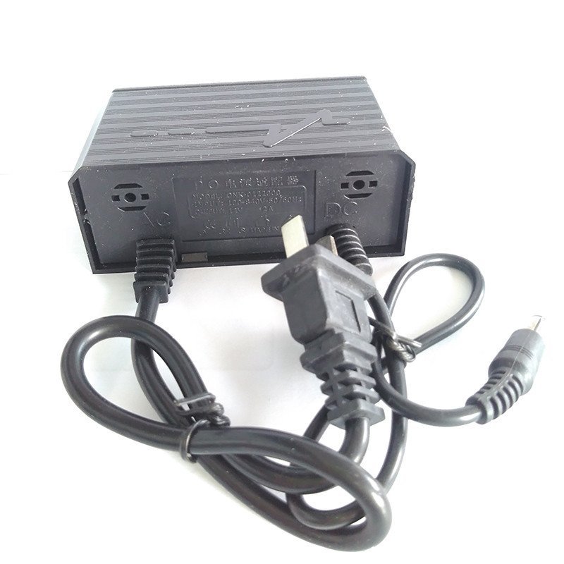 12V/2A 监控摄像头电源 录像机充电头电源 录像头电源 监控录像电源