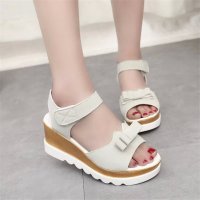 羽陌伦诗夏季新款松糕底蝴蝶结女士坡跟凉鞋露趾中高跟魔术贴女鞋H038