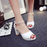 羽陌伦诗夏季女士凉鞋女鱼嘴中高跟鞋一字式扣带流苏串珠女鞋粗跟女学生鞋H073