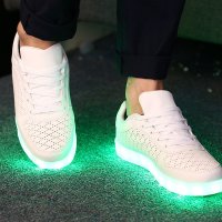 2016夏季LED灯鞋七彩发光鞋情侣USB充电男女鞋低帮夜荧光板鞋