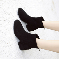 迪鲁奥(DILUAO)2021新款中粗跟女磨砂黑色百搭英伦学生网红短筒女靴子