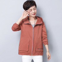 迪鲁奥(DILUAO)秋冬上新妈妈外套薄款2021年新款秋款中年女装春秋装上衣中老年阔太太风衣2021