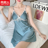 南极人(NanJiren)女式吊带睡裙性感蕾丝深V冰雪丝胸垫款春夏家居服