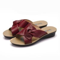 兰顿犀牛2016夏季女士时尚拖鞋妈妈真皮凉拖鞋厚底坡跟中老年拖鞋防滑大码女鞋