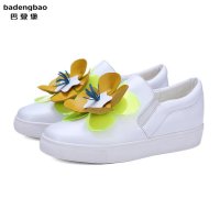 巴登堡 2016春夏季韩版甜美花朵小白鞋厚底鞋圆头休闲鞋平底学生单鞋小白鞋女鞋懒人乐福鞋