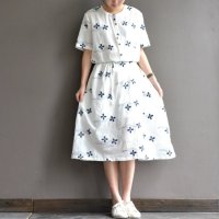 格缇妃 ぶ9918#刺绣宽松圆领短袖绣花大码装连衣裙 文艺韩范森女