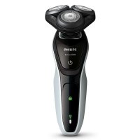 飞利浦（PHILIPS）电动剃须刀S5080三刀头全身水洗荷兰原装进口刀头男士充电式剃须刀电动刮胡刀胡须刀三刀头旋转式