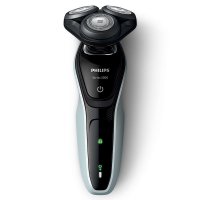 飞利浦（PHILIPS）电动剃须刀S5080三刀头全身水洗荷兰原装进口刀头男士充电式剃须刀电动刮胡刀胡须刀三刀头旋转式
