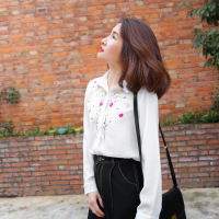 依梅儿2017春装新款绣花棉麻衬衫女 韩版显瘦百搭气质衬衣上衣潮