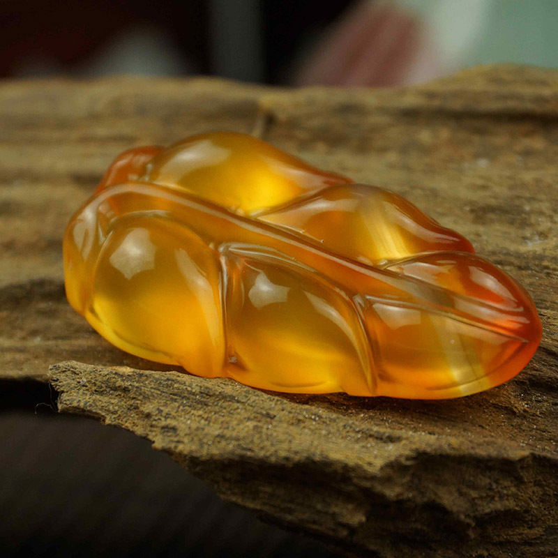 中工美玛瑙吊坠天然冰彩玉髓如意花件叶子玛瑙吊坠饰品