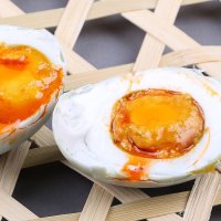 大凌河 辽西特产竹筐咸鸭蛋 野外放养纯下河鸭蛋 即食美味真空包装1.08kg