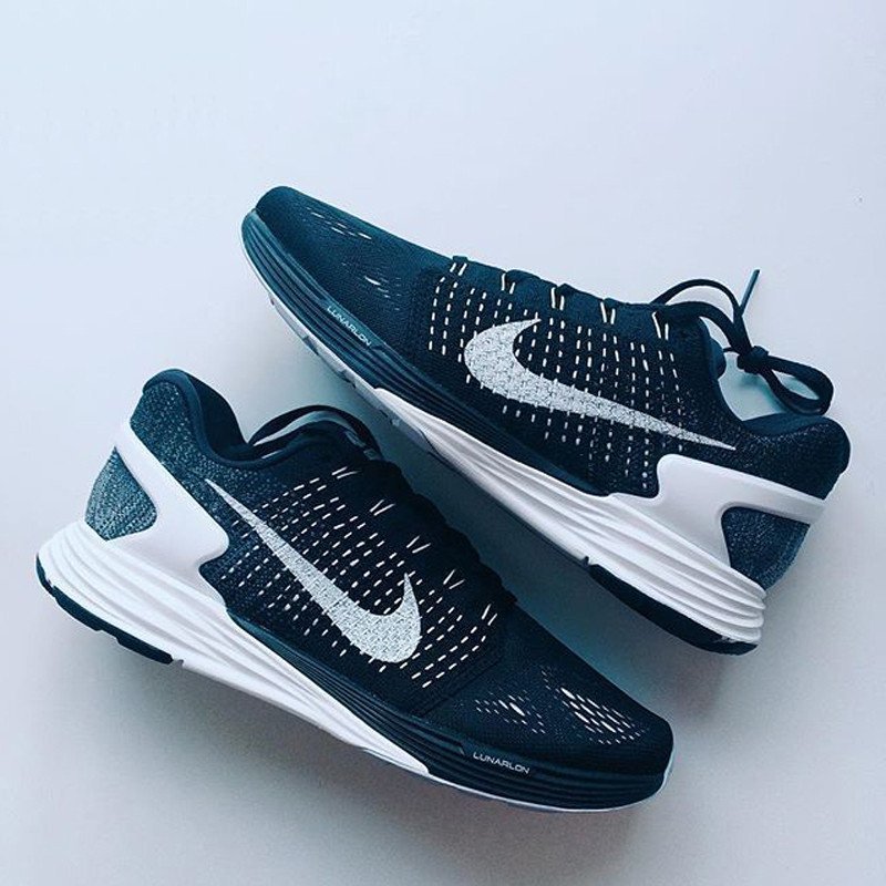 耐克男鞋登月跑步鞋2016新款nike登月飞线运动鞋休闲鞋803566