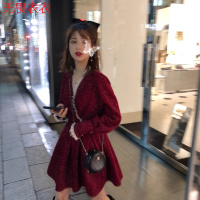 无畏衣衣2019冬新款个子香风亮丝粗花呢长袖高腰百褶连衣裙女8929