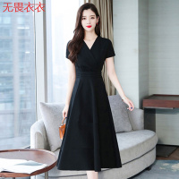 无畏衣衣2020新款夏季气质收腰中长款v领黑色a字连衣裙