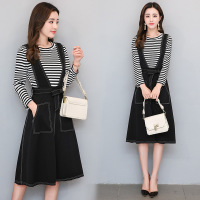 韩妃图（HANFEITU）2017秋季新款韩版条纹圆领长袖T+气质淑女显瘦背带连衣裙套装