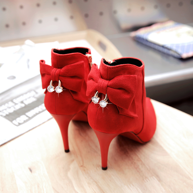 金狒狒秋冬新款短靴尖头细跟短筒靴潮流大小码女鞋