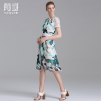 颜域品牌女装夏新款欧美勾花蕾丝短袖拼接雪纺水彩印花收腰连衣裙 20S6455