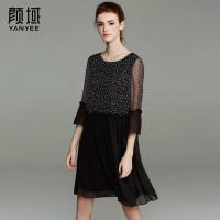 颜域品牌女装2017夏季新款圆领七分袖娃娃款拼撞波点真丝连衣裙女 20S7236