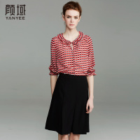 颜域品牌女装2017夏季新款复古七分袖V荷叶领系带短款真丝上衣女 70S7215