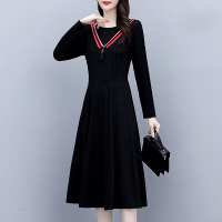 魅言魅语(MeiYanMeiYu)2021年秋季复古女装大码修身显瘦遮肚长袖黑色打底连衣裙