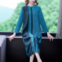 魅言魅语(MeiYanMeiYu)2021年秋季新款大码气质洋气显瘦中长款拼接连衣裙