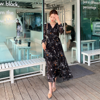 魅言魅语(MeiYanMeiYu)碎花连衣裙子女装2021秋装长袖法式复古中长款裙