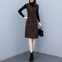 魅言魅语(MeiYanMeiYu)毛呢连衣裙女时髦两件套2021年秋季新款时尚减龄针织马甲背带裙