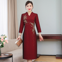 魅言魅语(MeiYanMeiYu)2021年秋季参加结婚礼喜婆婆婚宴装高贵年轻洋气连衣裙