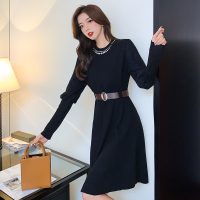 魅言魅语(MeiYanMeiYu)2021年秋季新款韩版名媛气质钉珠蕾丝拼接长袖针织连衣裙